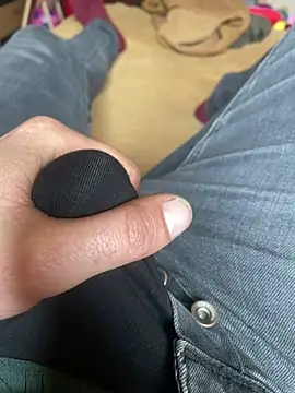 Snapshot of Marius1991 chatting on 03.19.26 Marius1991 online show from 03.19.26