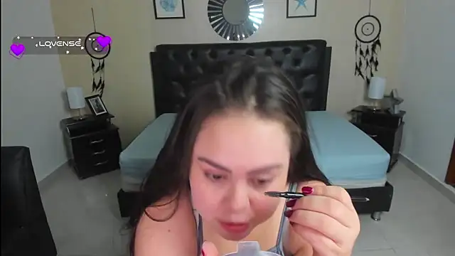 LolaVillalobos online show from 10.02.25