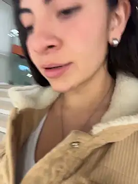 arieel  722 online show from 10.23.25