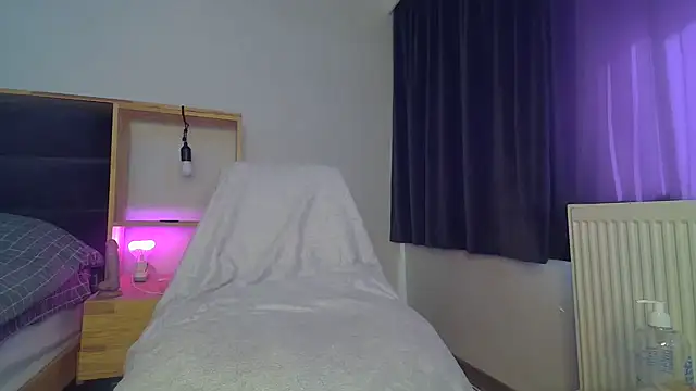 Melisss0404 online show from 09.17.25