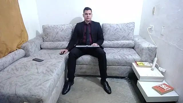 Victor Maitland online show from 11.17.25