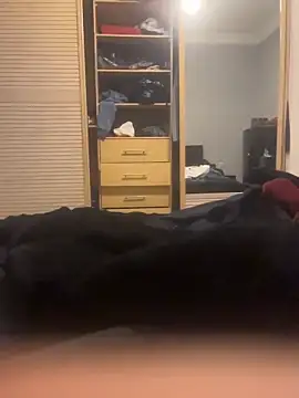 Snapshot of Mbidee chatting on 02.19.26 Mbidee online show from 02.19.26