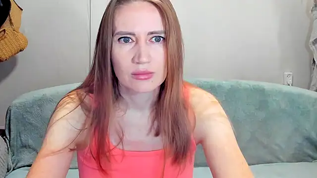 Snapshot of JessFoxxx chatting on 05.18.26 JessFoxxx online show from 05.18.26