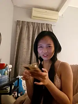 Snapshot of lirz06 chatting on 02.08.26 lirz06 online show from 02.08.26