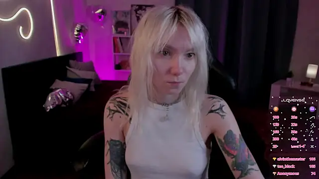 Snapshot of tattoo_art_baby chatting on 06.05.26 tattoo art baby online show from 06.05.26