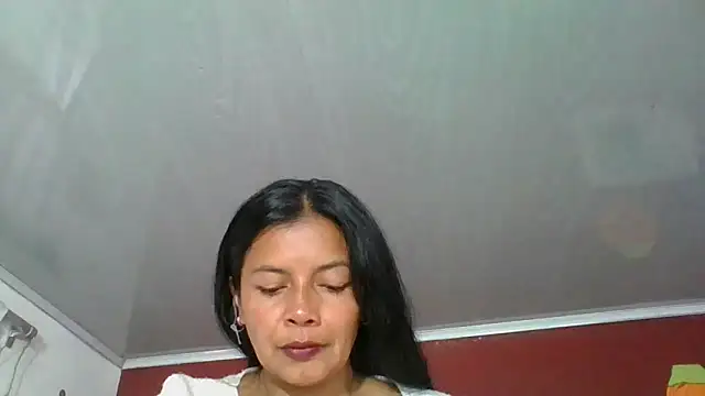 DianaOchoa  online show from 11.04.25
