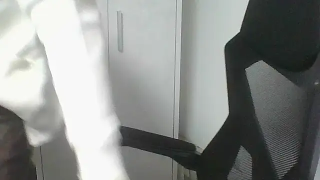 Snapshot of Sensor2000 chatting on 12.16.25 Sensor2000 online show from 12.16.25