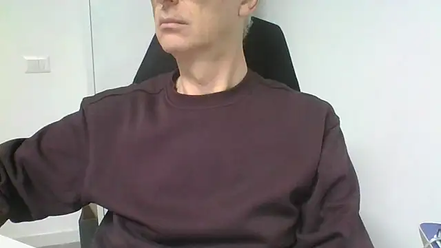 Snapshot of Sensor2000 chatting on 01.08.26 Sensor2000 online show from 01.08.26