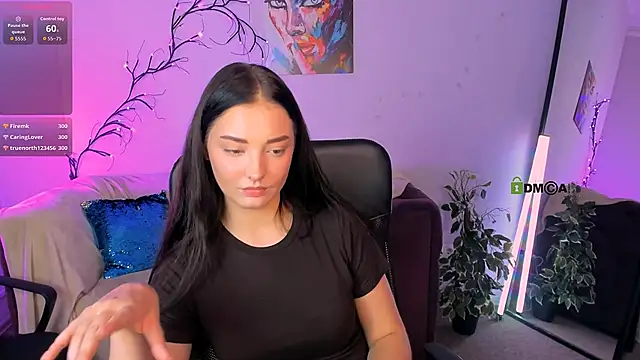 Snapshot of miki-niki chatting on 10.14.25 miki-niki online show from 10.14.25