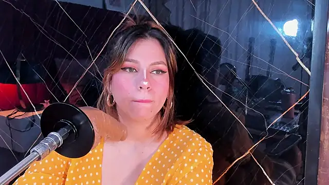 abby blond  online show from 10.03.25