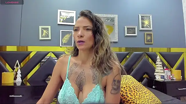 Kaya Tate online show from 01.07.26