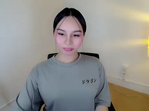 holly tabby online show from 01.11.26