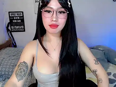 sweetshy69 online show from 10.12.25