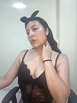 lunna 07 online show from 12.02.25