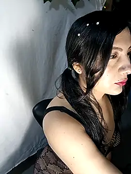 Snapshot of lunna_07 chatting on 03.25.26 lunna 07 online show from 03.25.26