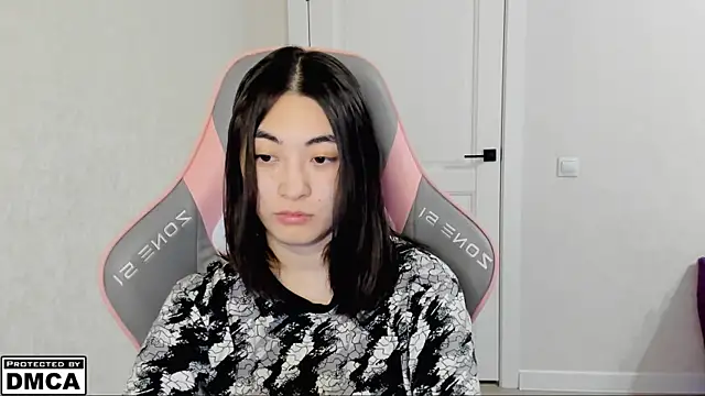 MeilideQian1 online show from 11.06.25