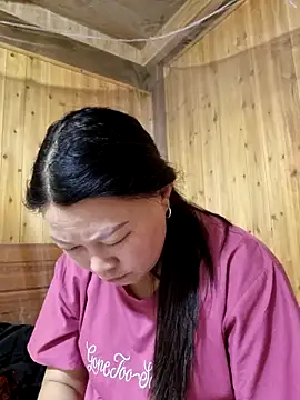 yoowwmr online show from 10.25.25