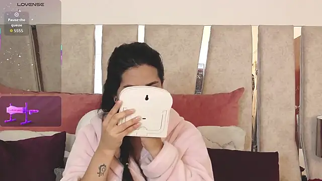 CamiJone online show from 09.08.25