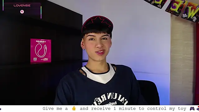 Ezra Storm online show from 10.08.25