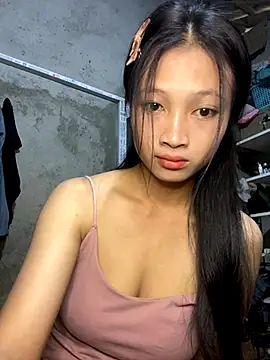 Snapshot of vyvy777 chatting on 09.23.25 vyvy777 online show from 09.23.25