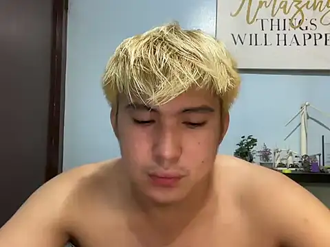 Snapshot of lovely_jay chatting on 06.18.26 lovely jay online show from 06.18.26