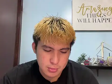 Snapshot of lovely_jay chatting on 07.27.26 lovely jay online show from 07.27.26