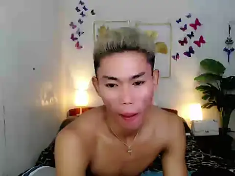 Snapshot of naughty_rence chatting on 07.22.26 naughty rence online show from 07.22.26