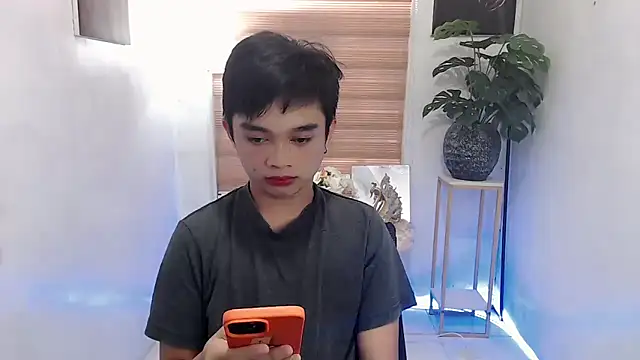 Snapshot of sexysam14 chatting on 10.21.25 sexysam14 online show from 10.21.25