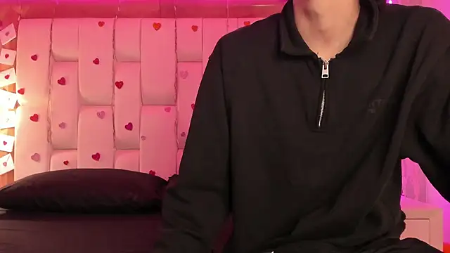 Daphne And Roger online show from 02.21.26