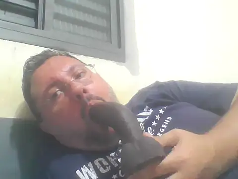 Luised80 online show from 04.18.26