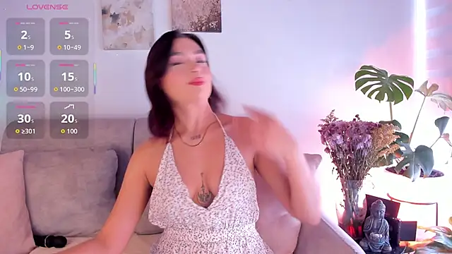 Estrer collins online show from 09.22.25