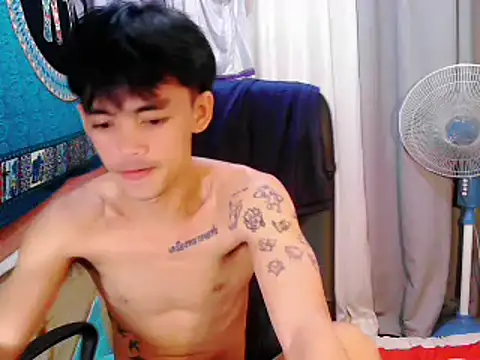 urhunky boy online show from 10.09.25