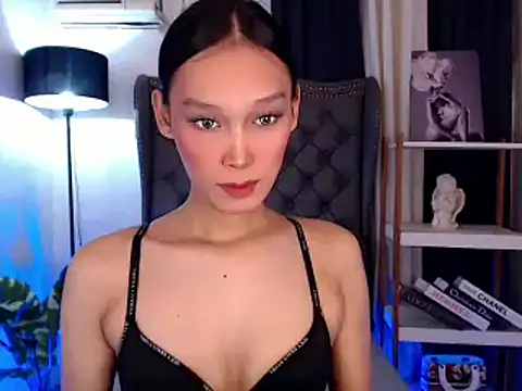 Snapshot of sensualmelody143 chatting on 10.14.25 sensualmelody143 online show from 10.14.25