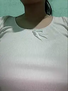 Shiny Babe online show from 04.08.26