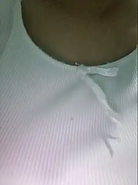 Shiny Babe online show from 05.27.26