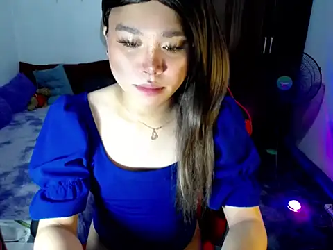 Urassiansweetcummer online show from 03.13.26