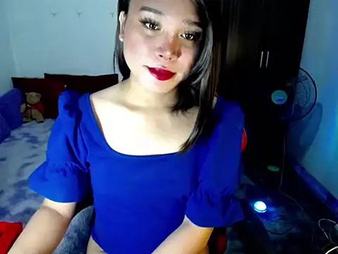 Snapshot of Urassiansweetcummer chatting on 07.09.26 Urassiansweetcummer online show from 07.09.26