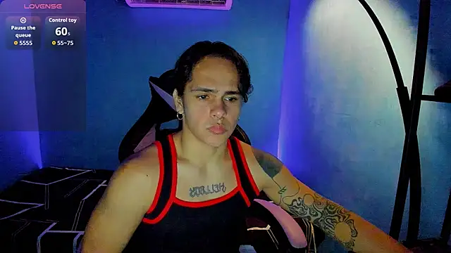 Snapshot of Maximiliano_scoott__ chatting on 09.27.25 Maximiliano scoott   online show from 09.27.25