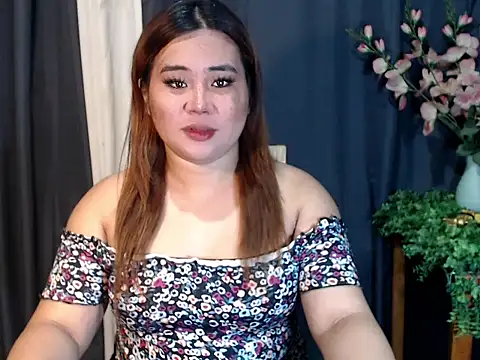 Snapshot of queen_staceyy chatting on 11.30.25 queen staceyy online show from 11.30.25