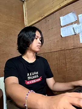 Snapshot of My_sweet_ladyboy chatting on 11.13.25 My sweet ladyboy online show from 11.13.25