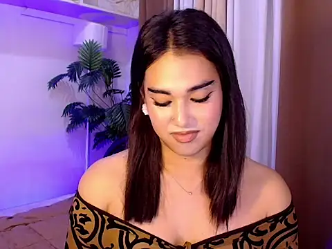 Snapshot of magnificent_kitana chatting on 04.30.26 magnificent kitana online show from 04.30.26