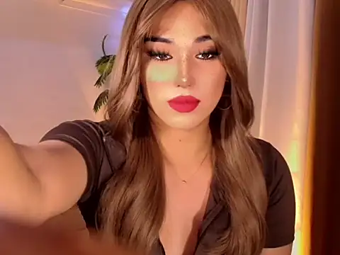 Snapshot of magnificent_kitana chatting on 06.21.26 magnificent kitana online show from 06.21.26