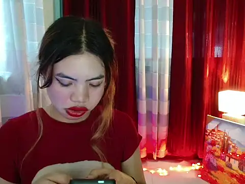 Snapshot of lover_girl143 chatting on 02.08.26 lover girl143 online show from 02.08.26