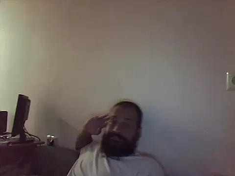 Snapshot of Negovotoo chatting on 09.14.25 Negovotoo online show from 09.14.25