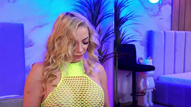 Izabellle02 online show from 03.29.26