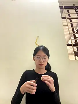 meomeo2k6 online show from 12.21.25