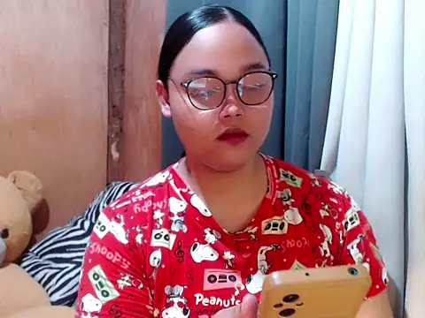  Lylia online show from 12.21.25