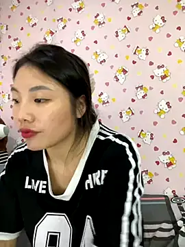 D2sweet online show from 11.29.25