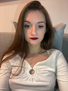 AdelinaEmber online show from 09.25.25