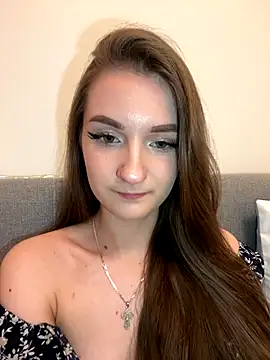 AdelinaEmber online show from 11.27.25